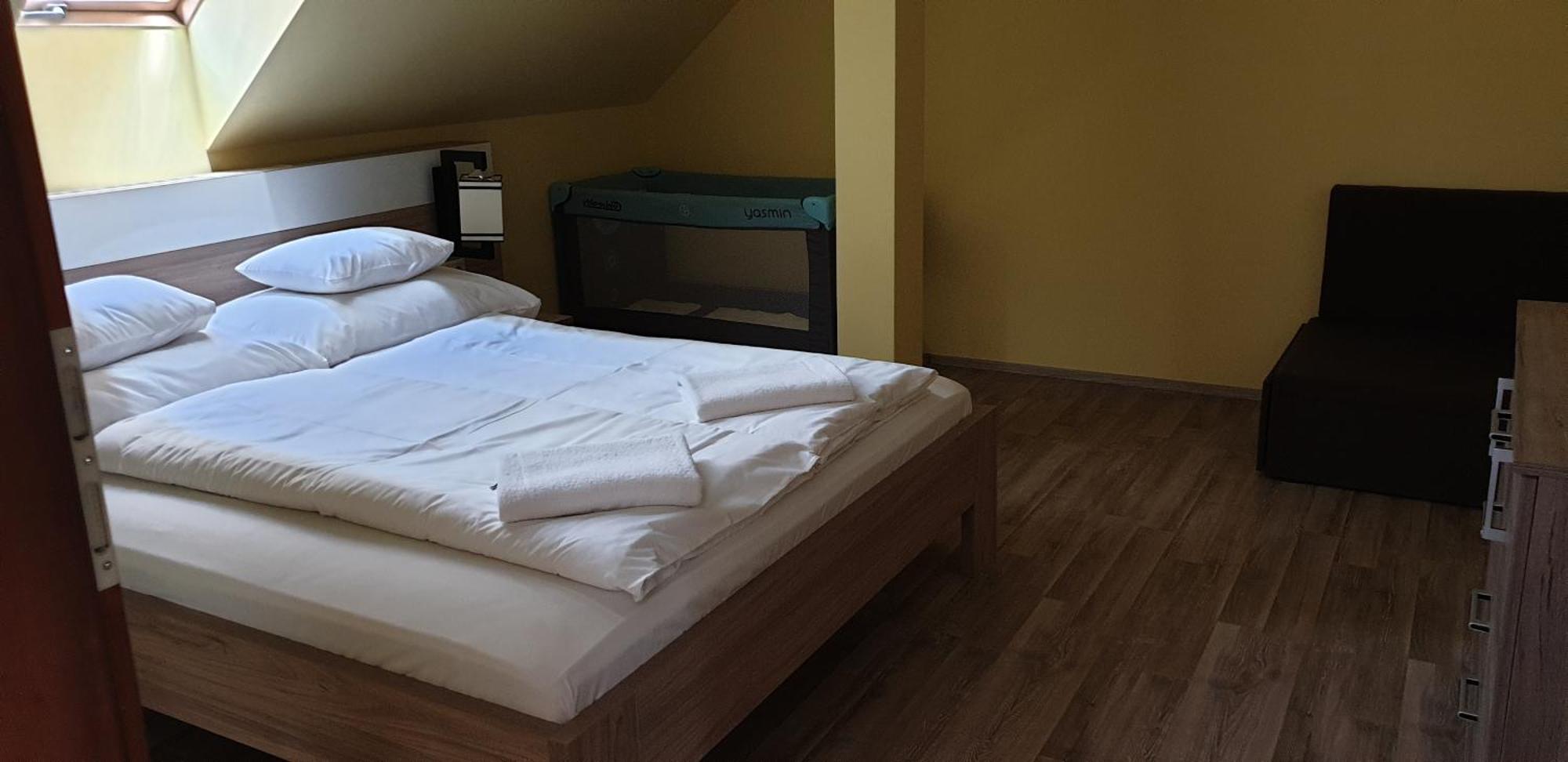 Szabó Lux Apartman Sárvár Exterior foto